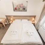 OH Apartments&Rooms